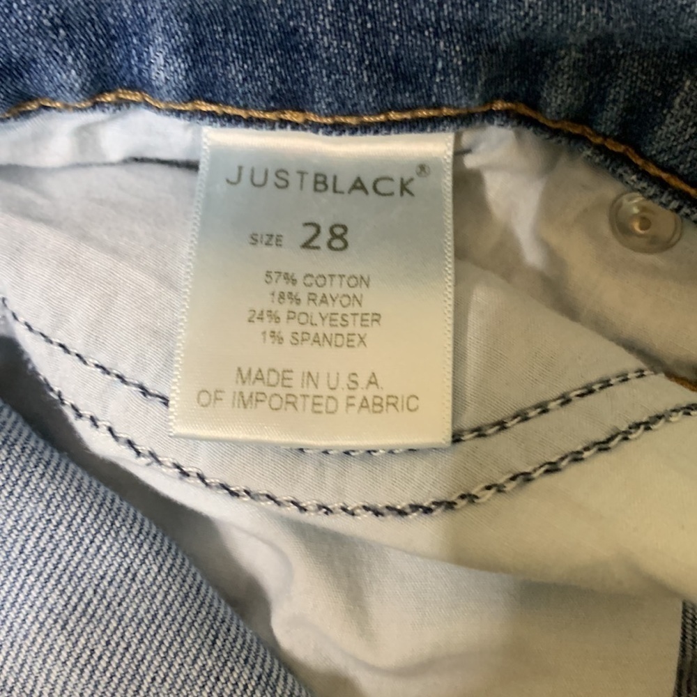 Just Black Distressed Cropped Straight Leg Jean - Picture 8 of 10